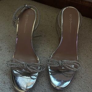 Silver Glitter Bow Hells